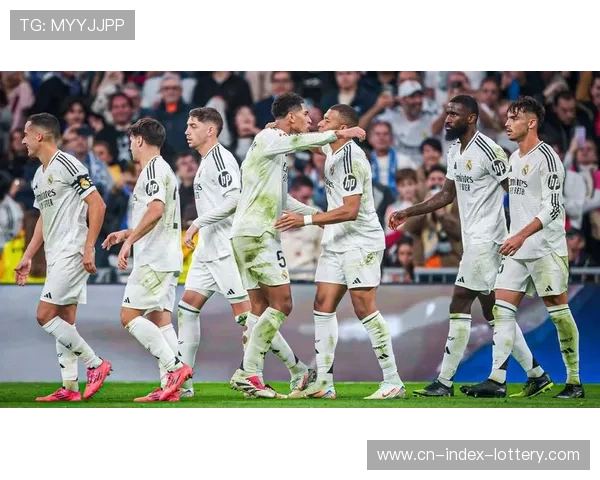 瓦伦西亚0-2不敌皇马，客队伯纳乌之旅无功而返